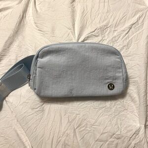 lululemon belt bag